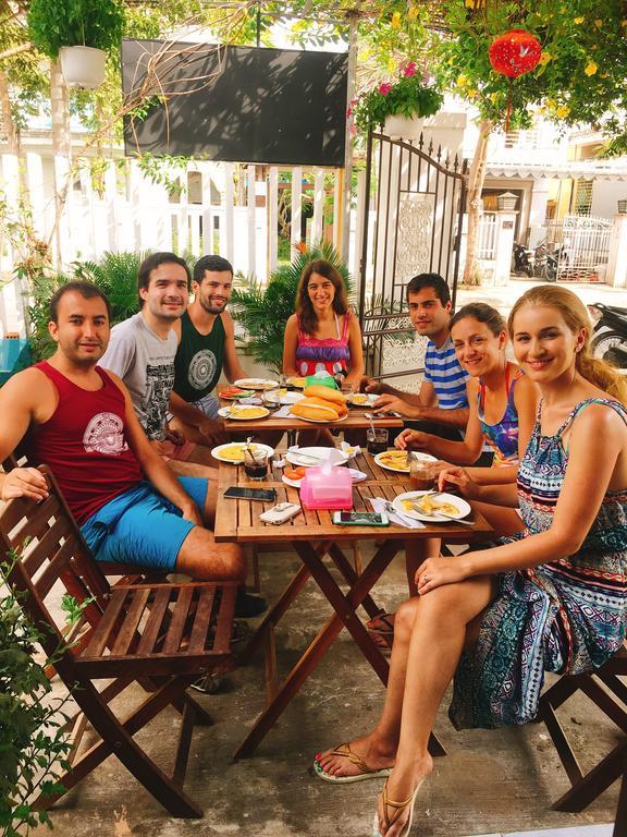 Oleander Garden Homestay Хойан Экстерьер фото
